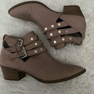 Like NEW💕Circus By Sam Edelman Booties Sz 9